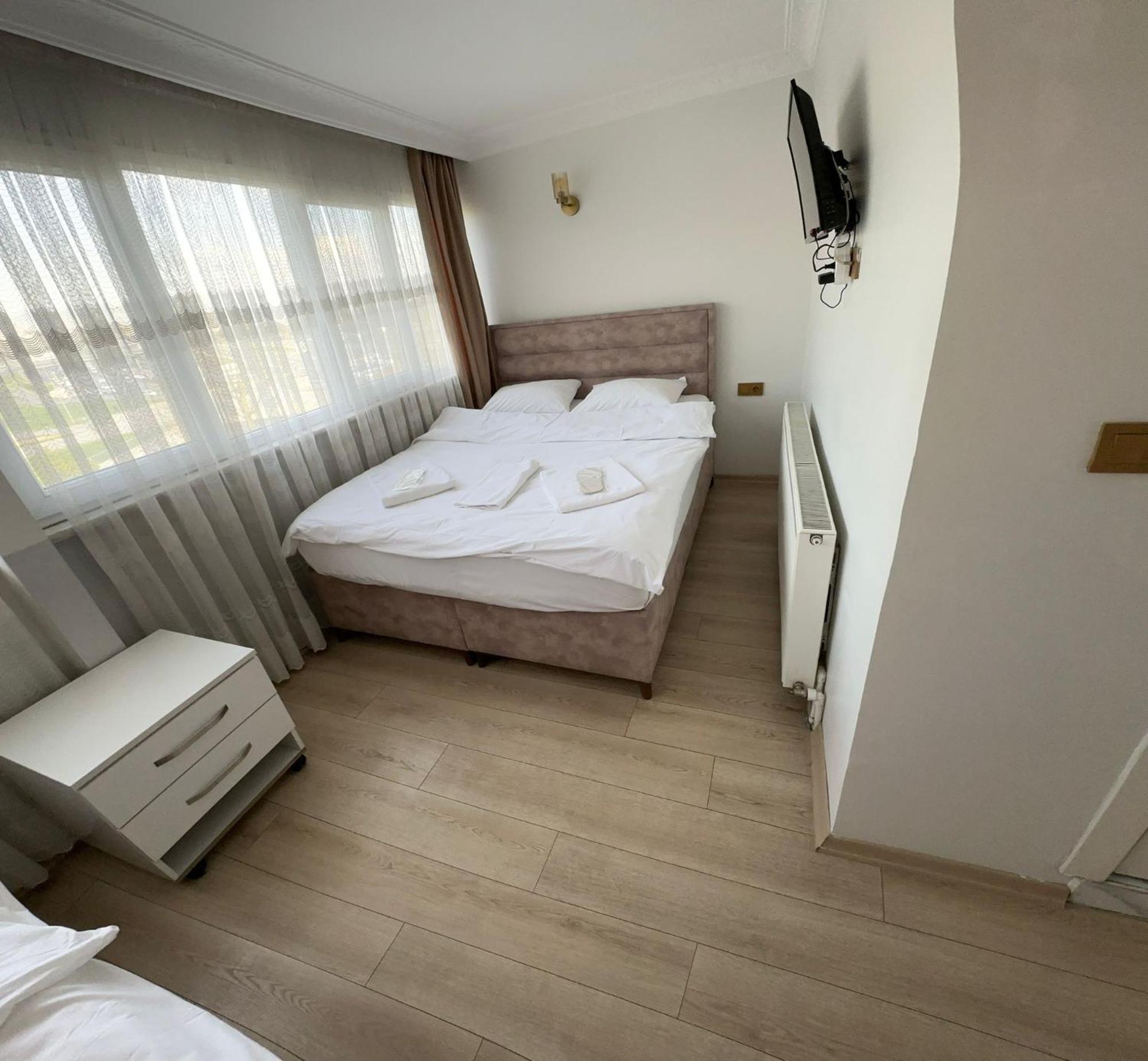 Avrasyaqueen Hotel Istanboel Buitenkant foto